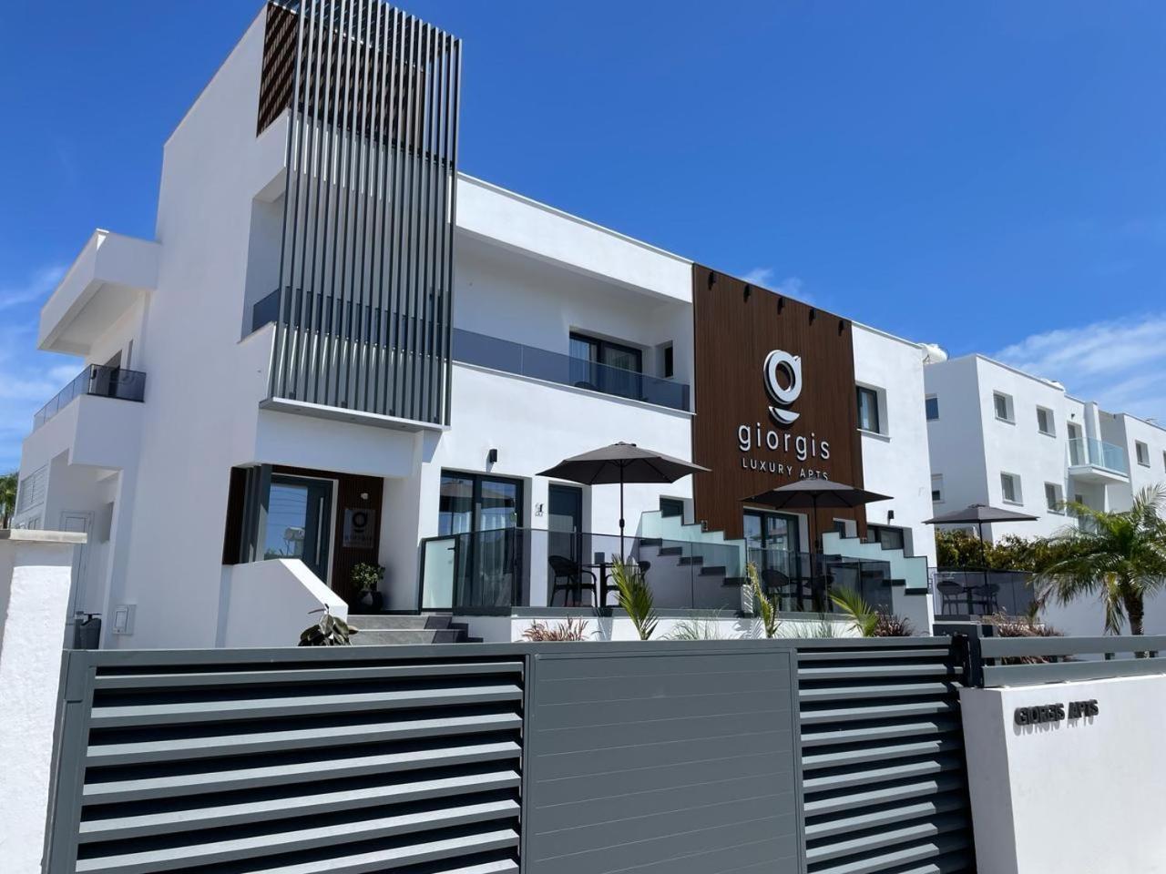 Giorgis Luxury Apartments Айя-Напа Екстер'єр фото